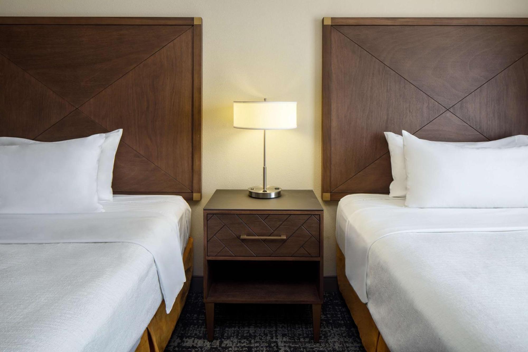 Embassy Suites By Hilton Laredo Extérieur photo
